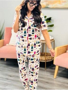 Womens Champagne Bottle Print Pajama Set - White